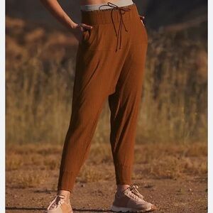 Free people mouvement brown ribben pant size xs